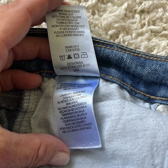 Levi's Jeans Genuinely Crafted Juniors Jean Short Size 9 Sewn Hem RN# 81917 - Picture 11 of 11